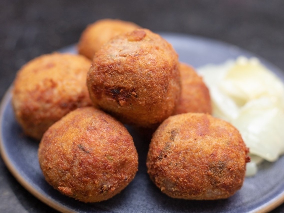 Bolinho de costela da Santo Quitute